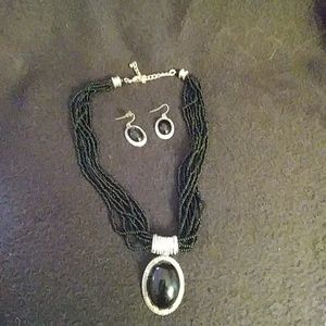 Earrings & necklace set